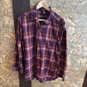 Mountain Hardwear Purple and Red Button Down Shirt
